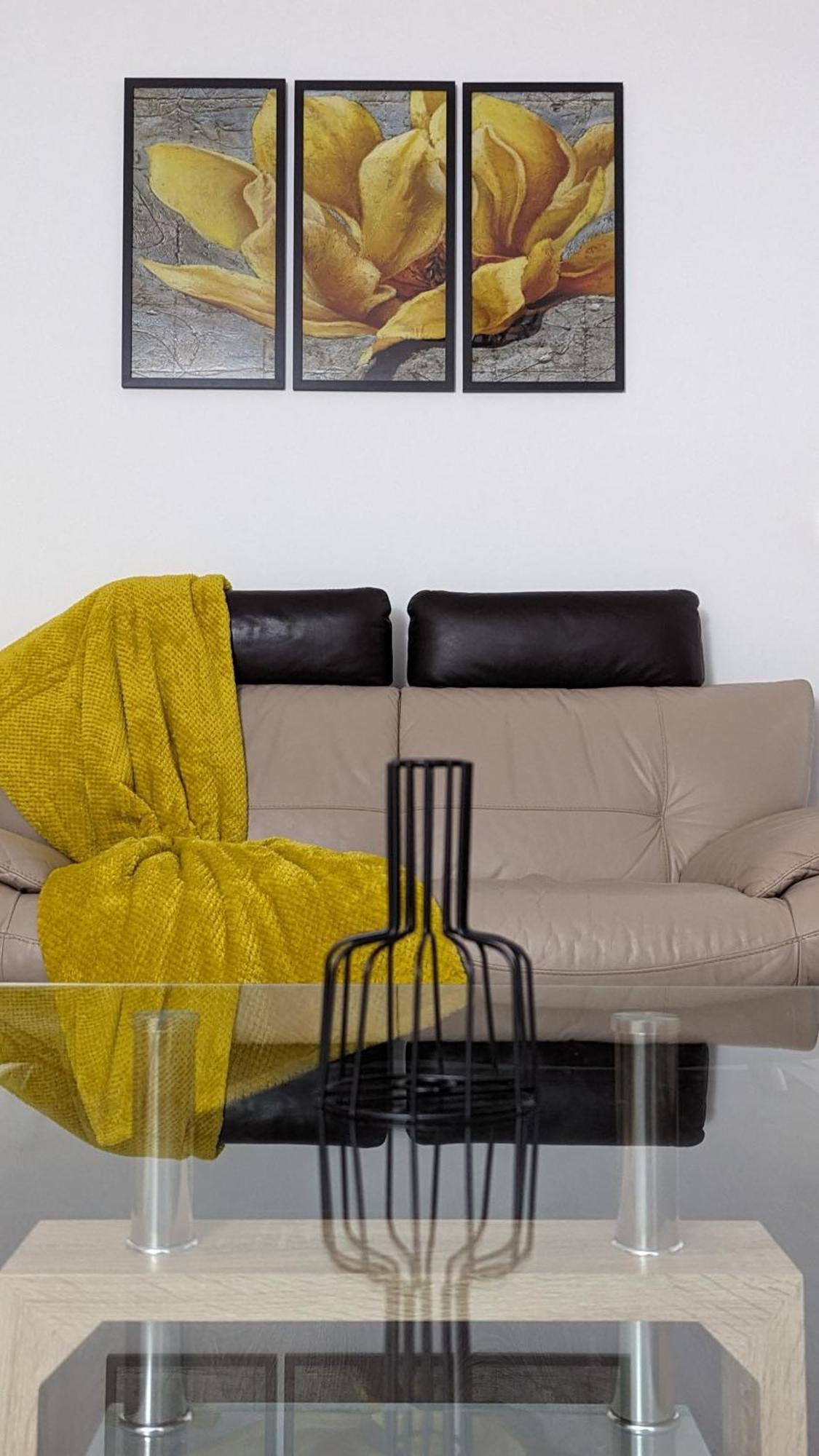 Clariturf - 4 Bedroom Semi - Private Parking Near Turf Moor, Town Centre, Transport And Motorway Links Next To Canal, 3 Parks And Lake - Sky And Netflix Burnley Buitenkant foto